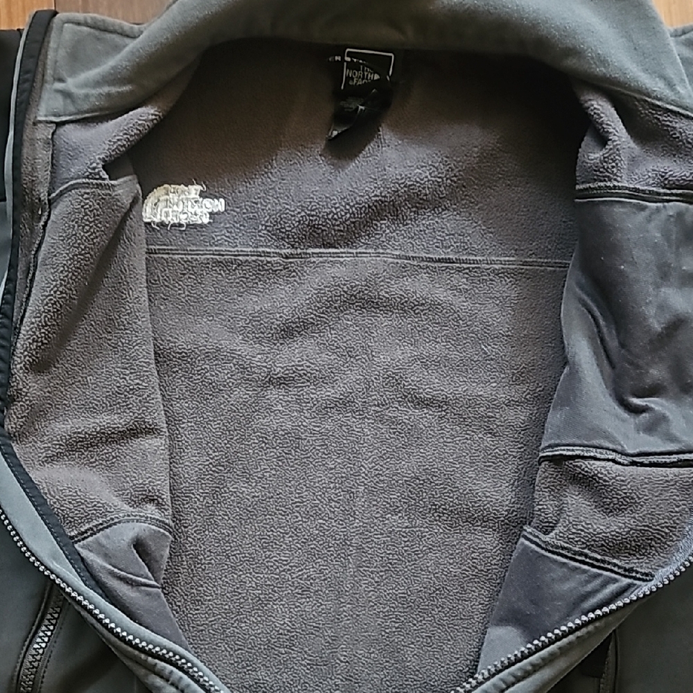 The North Face Black and Gray Full-Zip Jacket - Picture 5 of 6